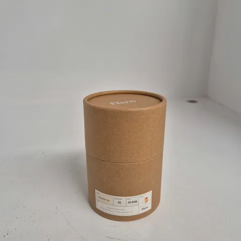 FJERN CANDLE – SUMMER 26 SCENT, CLEMENTINE RIND, ROSE GERANIUM, BASIL GRAND VERT