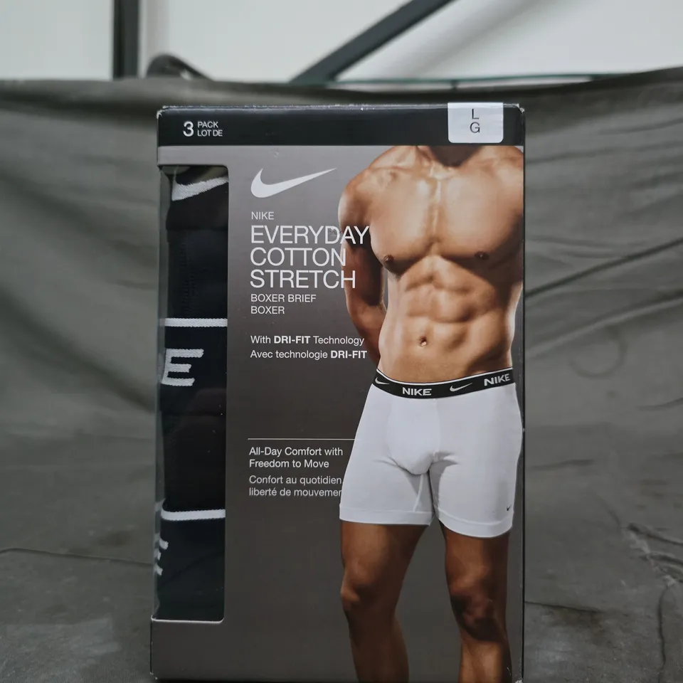 NIKE EVERYDAY COTTON STRETCH BOXER BRIEFS – 3 PACK - LARGE