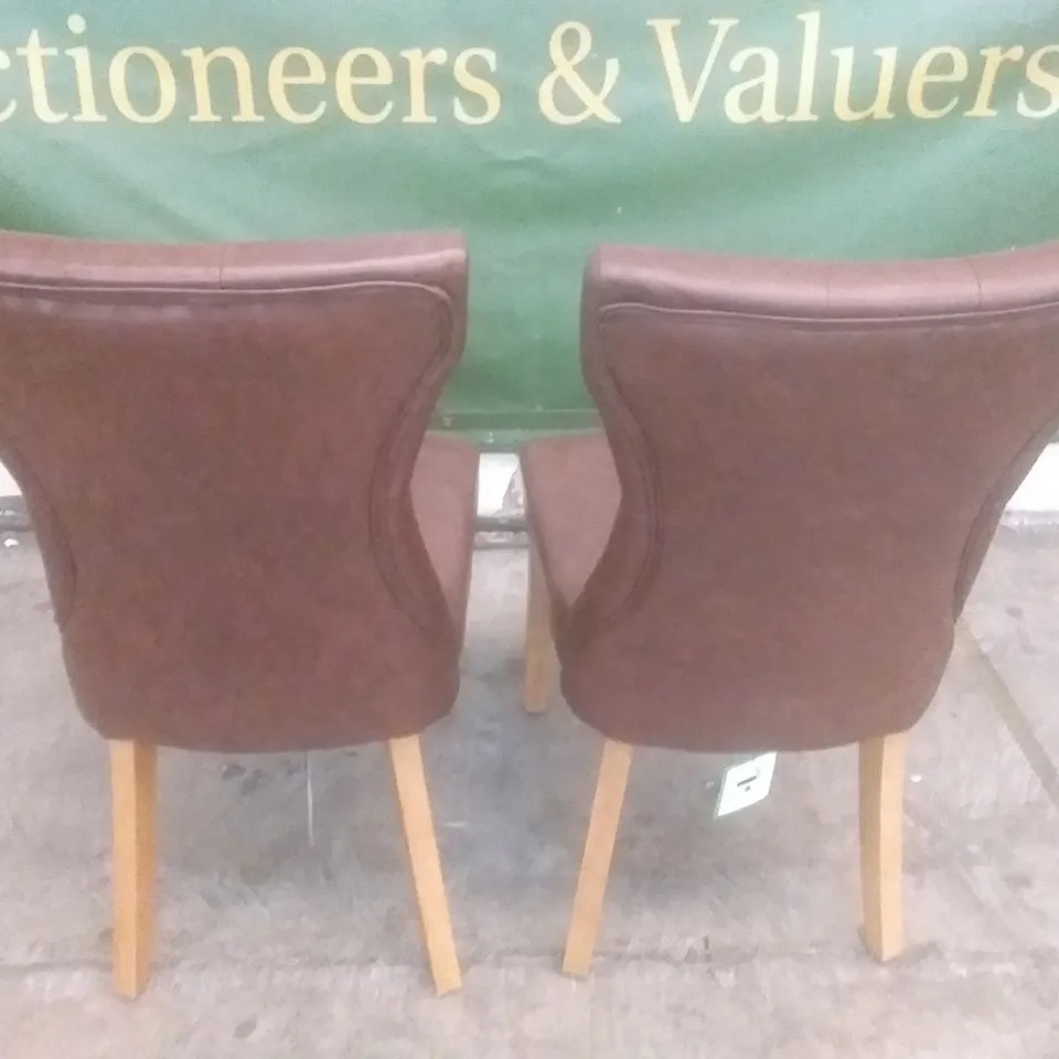 SET OF 2 BEWLEY CLUB BROWN LEATHER BUTTON BACK DINING CHAIR (OAK LEG)