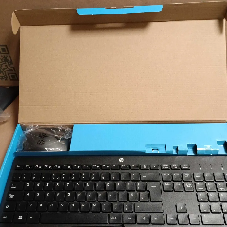 HP 230 WIRELESS MOUSE AND KEYBOARD COMBO