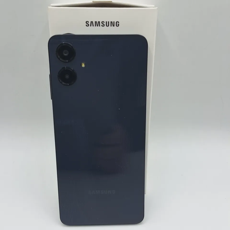 BOXED SAMSUNG GALAXY A06 4GB/64GB IN BLACK - SM-A065F