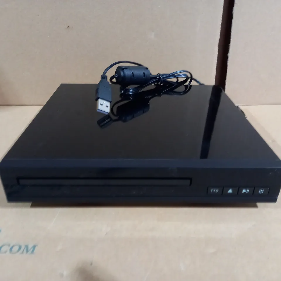 ONN HDMI DVD PLAYER WITH REMOTE