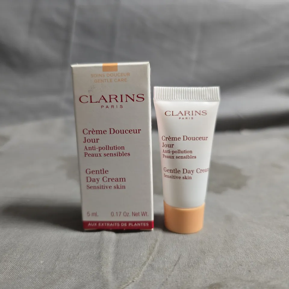 CLARINS CRÈME DOUCEUR JOUR GENTLE DAY CREAM FOR SENSITIVE SKIN – 5ML - X10 BOXES - SEALED