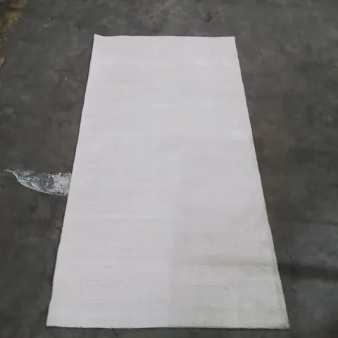 QUALITY DESIGNER AREA RUG - APPROXIMATELY 150X70CM