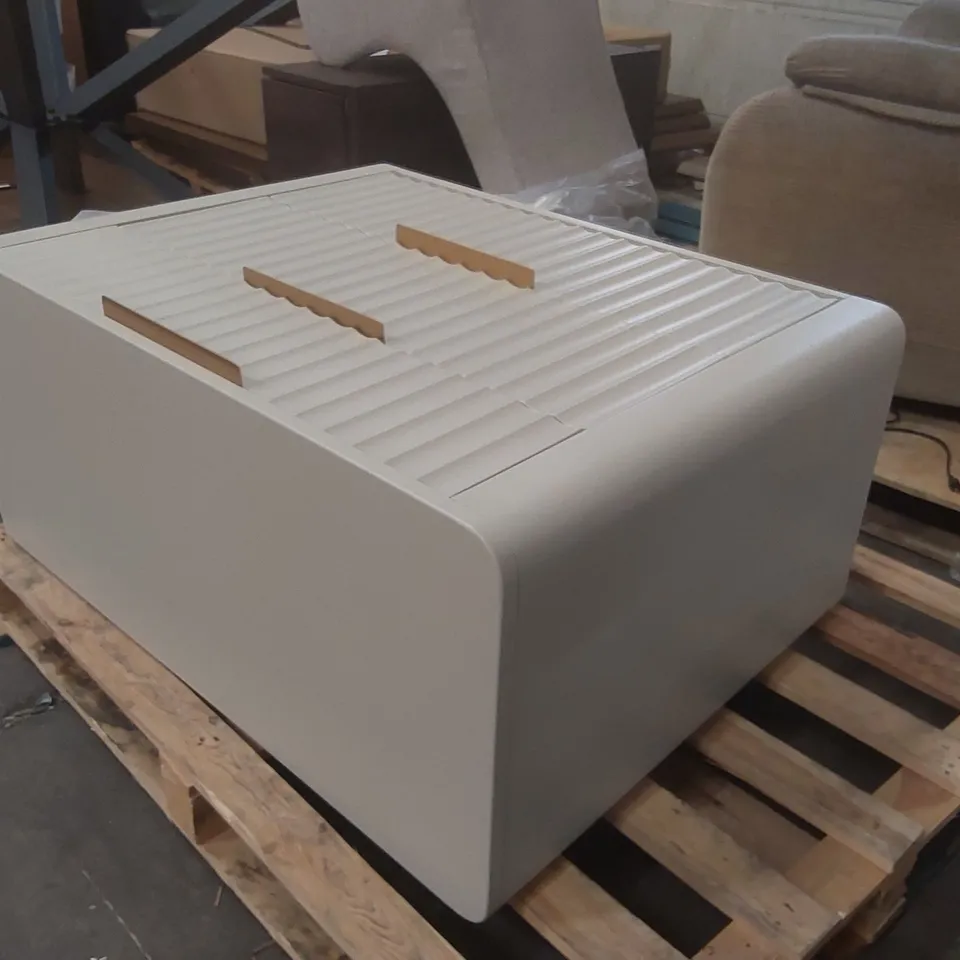 DESIGNER 3-DRAWER BEDROOM CHEST