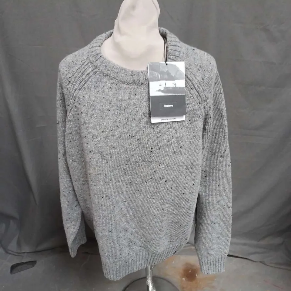 FINISTERRE FARNE CREW JUMPER IN DOVE GREY SIZE 14