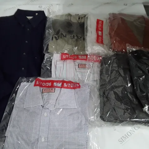 LOT OF 8 ASSORTED CLOTHING ITEMS IN VARIOUS SIZES