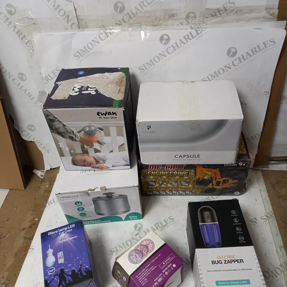 12 RANDOM ELECTRICAL ITEM INCLUDING HEADPHONES, PET WATER FOUNTAIN, HAND HELD VACUM CLEANER