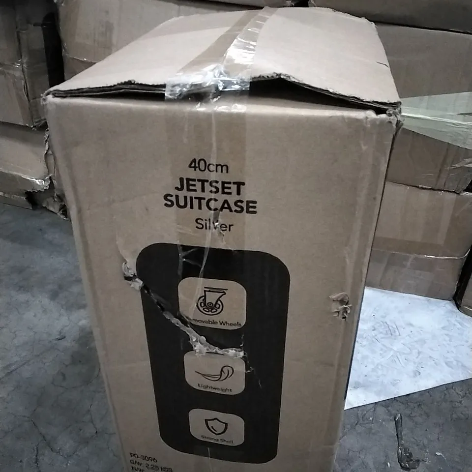 BOXED 40CM JET-SET SUITCASE SILVER 