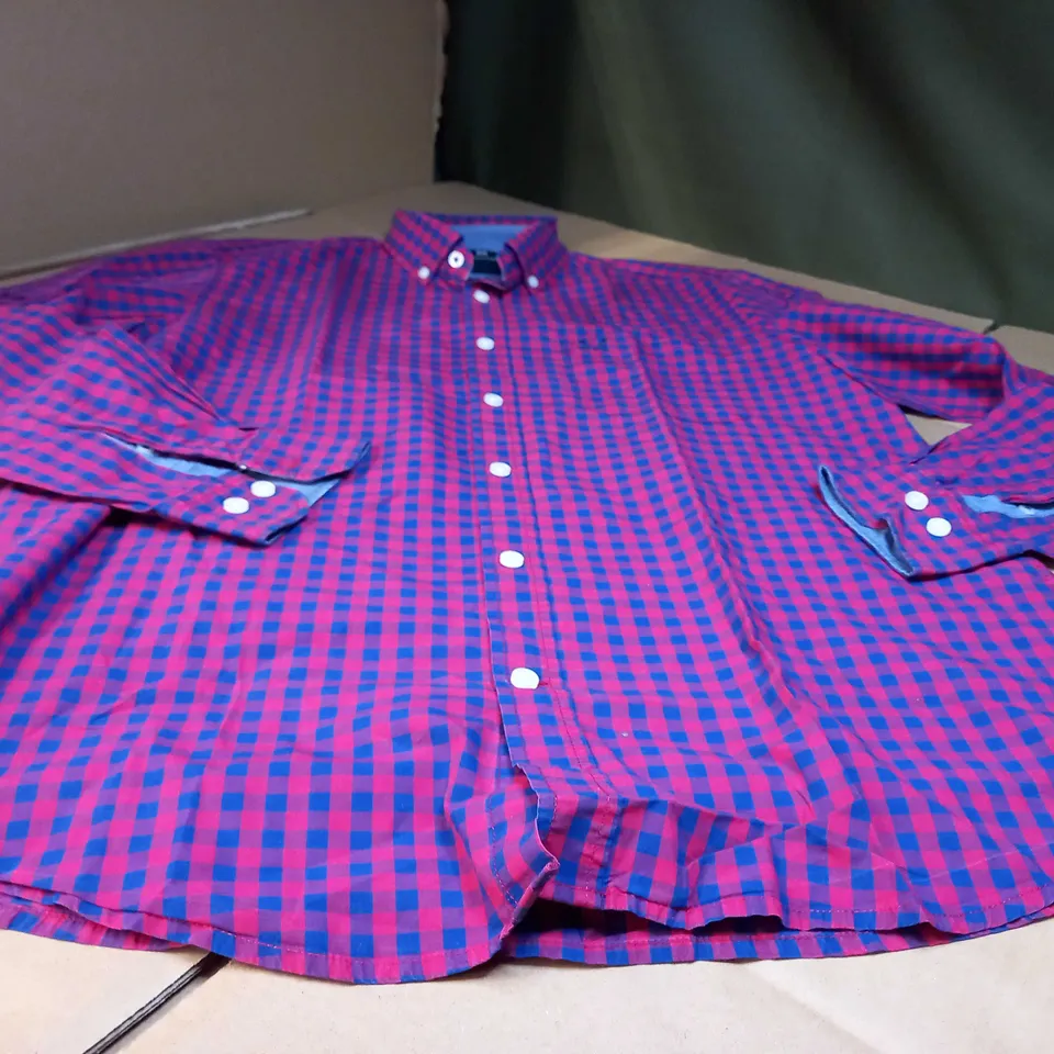 CREW CLOTHING COMPANY RED/BLUE CHECK MENS SHIRT - LARGE