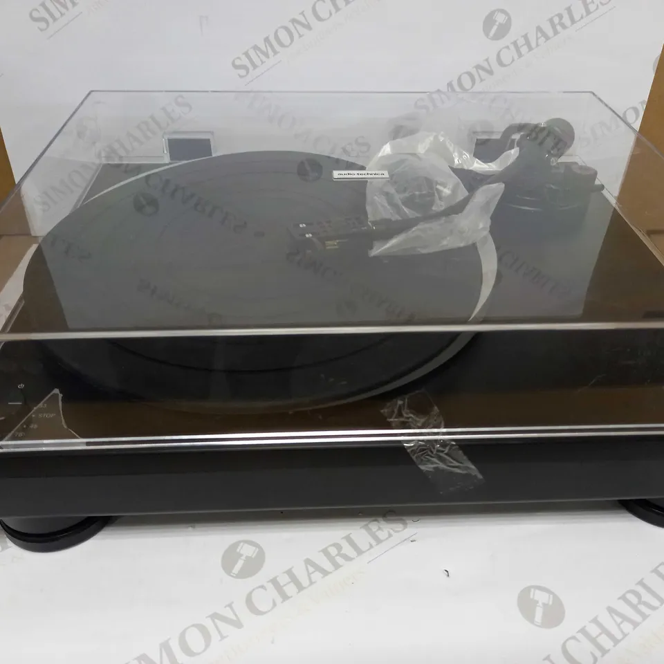 AUDIO TECHNICA BELT DRIVE TURNTABLE 