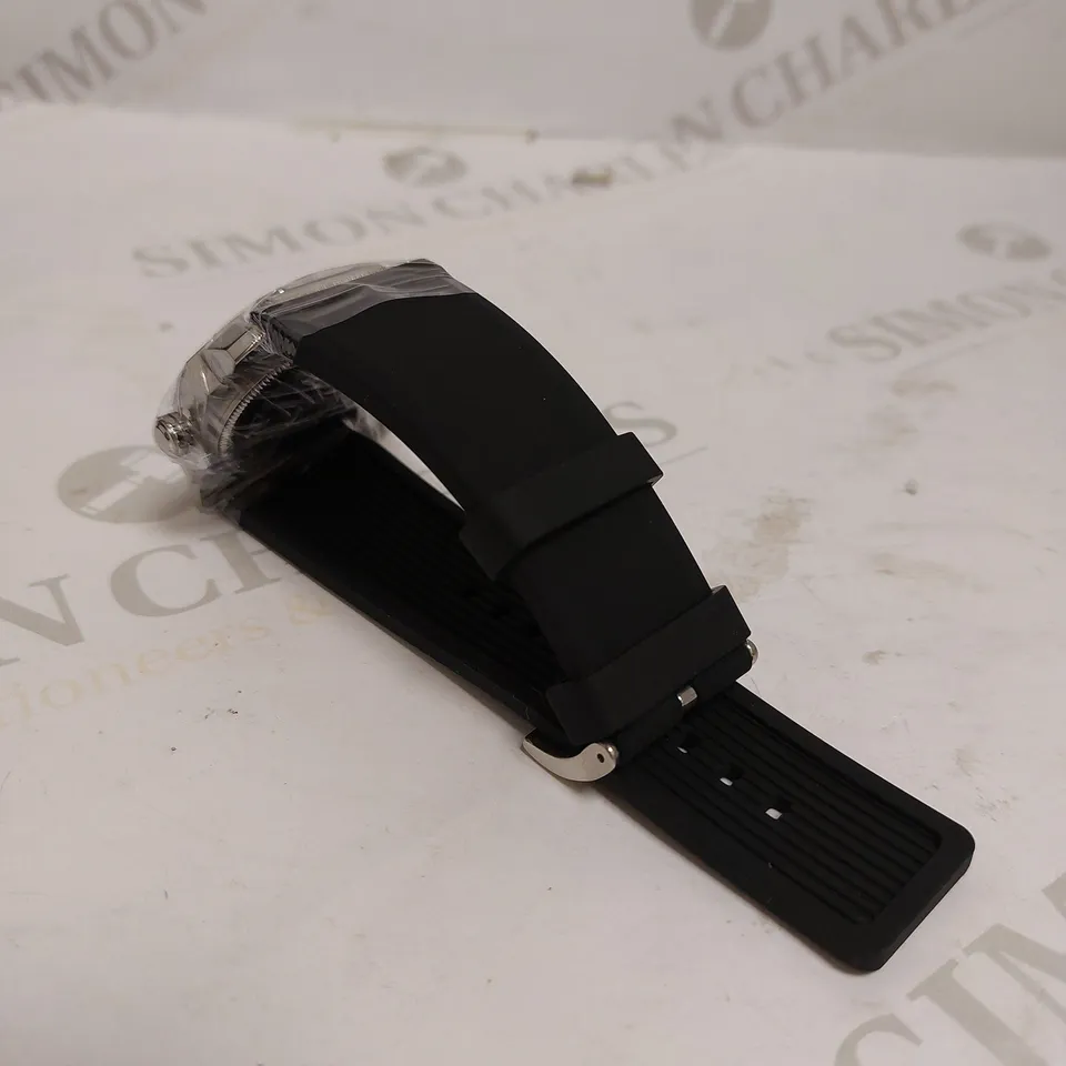MEN’S RUCKSTUHL R180 WATCH – DATE FUNCTION – BLACK DIAL – CURVED SCRATCH RESISTANT CRYSTAL GLASS – RUBBER STRAP 