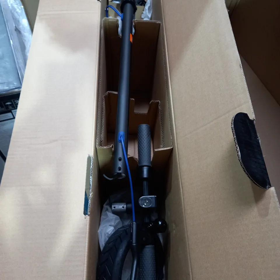 MI ELECTRIC SCOOTER 3 (COLLECTION ONLY)