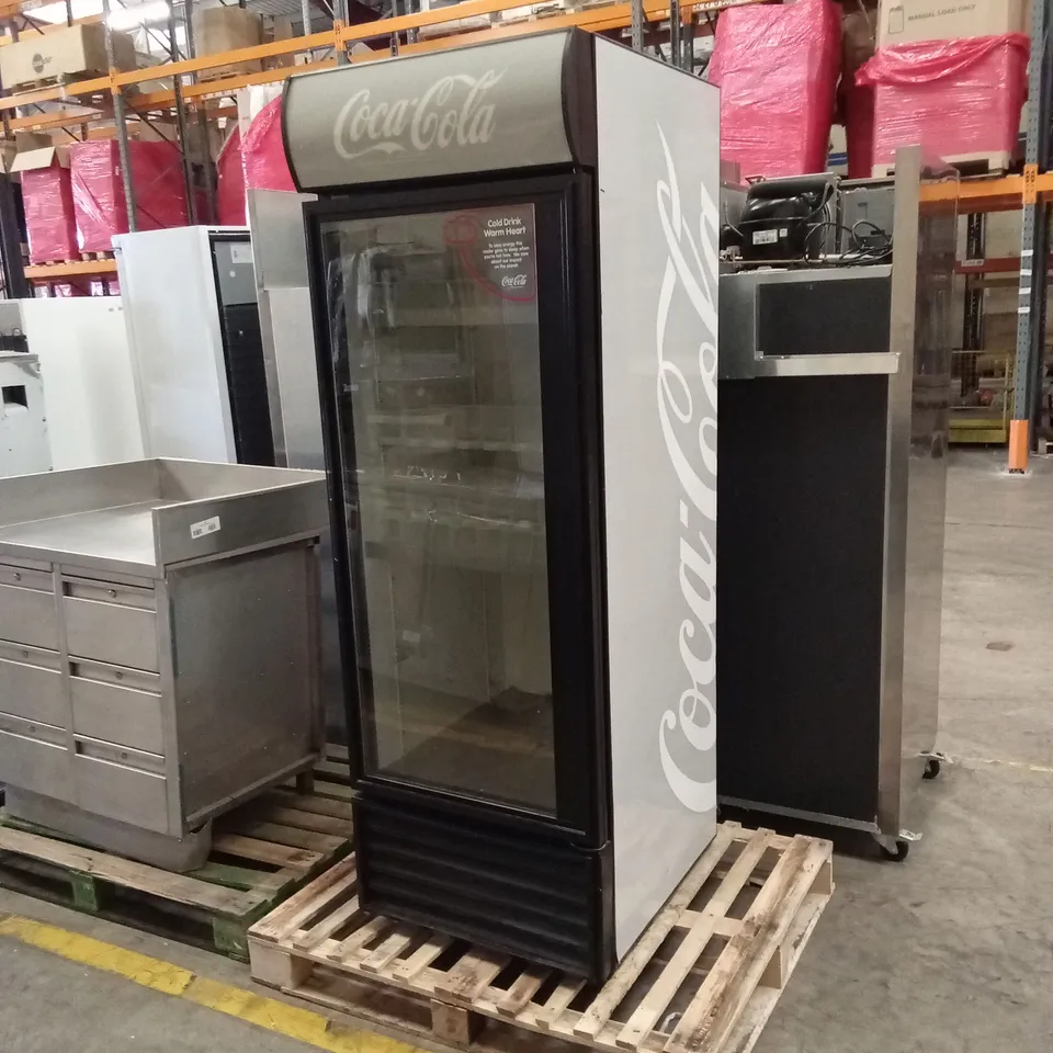 COCA COLA UPRIGHT DRINKS FRIDGE 