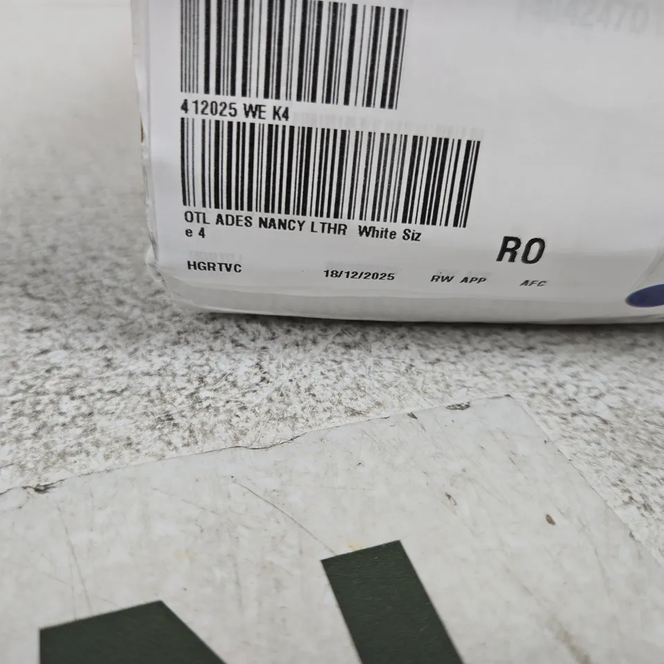ADESSO WHITE SNEAKERS – UK SIZE 4