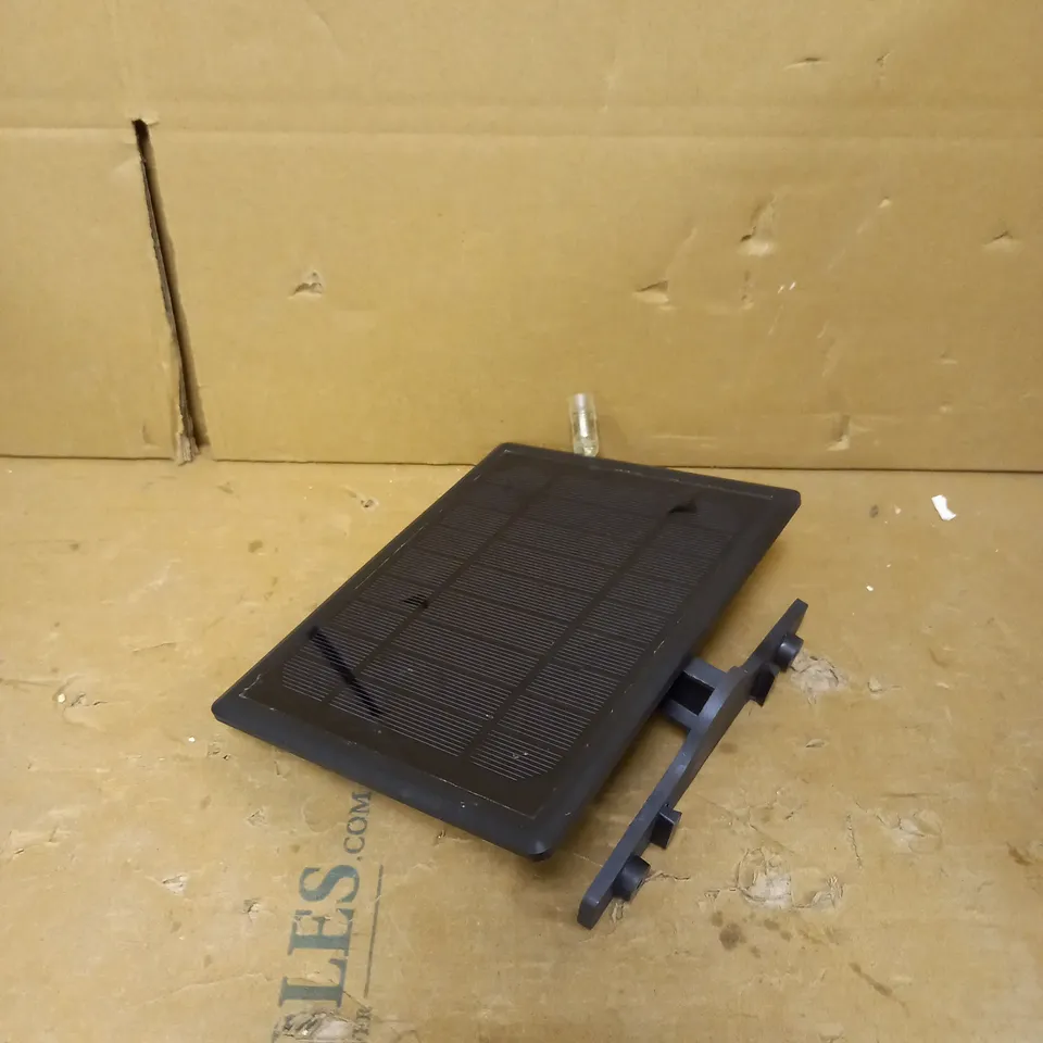 CHESTER UP & DOWN SOLAR POWER PANEL