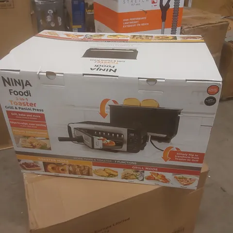 BOXED NINJA FOODI 3-IN-1 TOASTER, GRILL & PANINI PRESS ST200UK