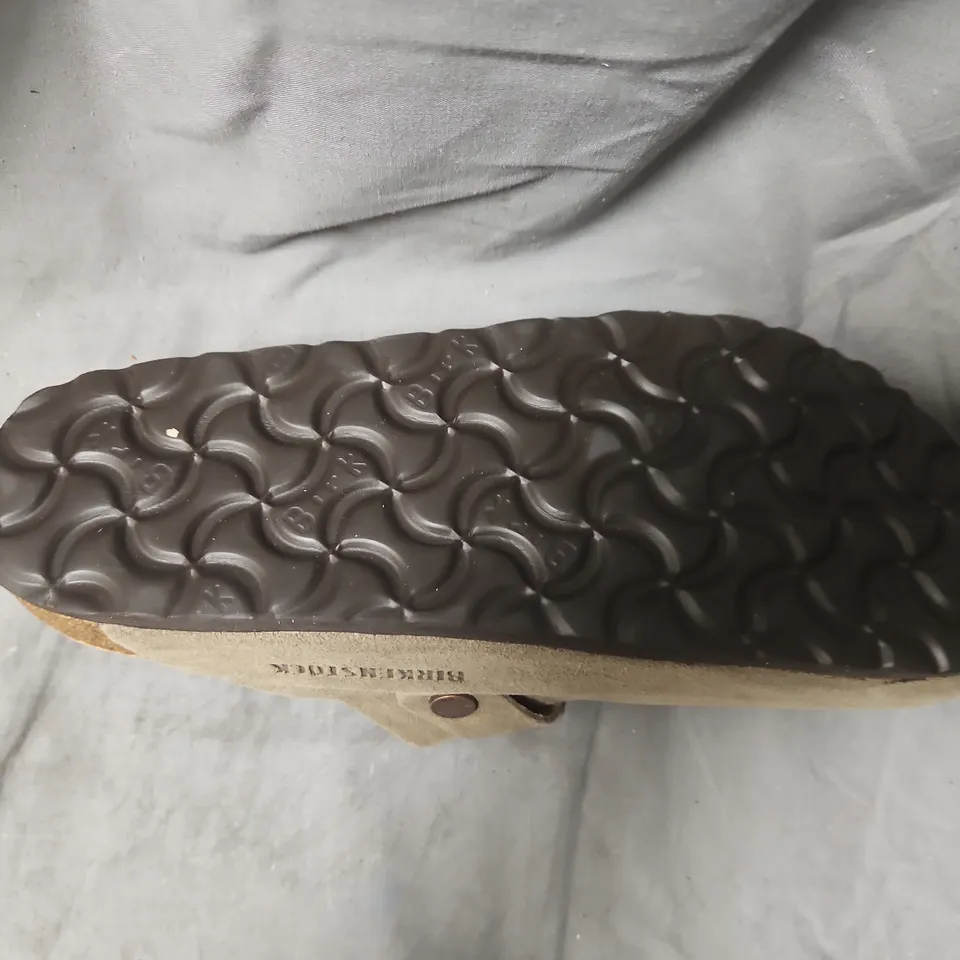 BIRKENSTOCK BOSTON BS TAUPE SUEDE CLOGS – UK 6 (EU 39)