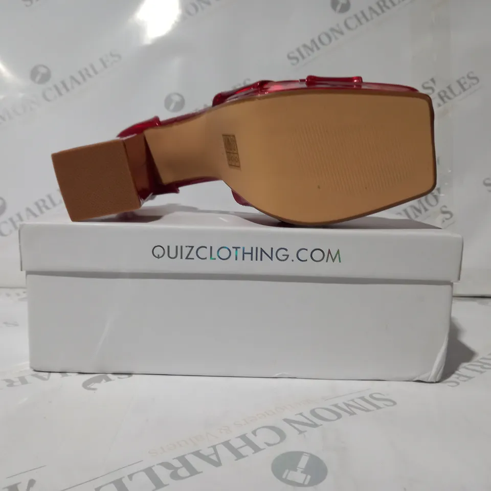 BOXED PAIR OF QUIZ OPEN TOE HIGH BLOCK HEEL SANDALS IN RED SIZE 8