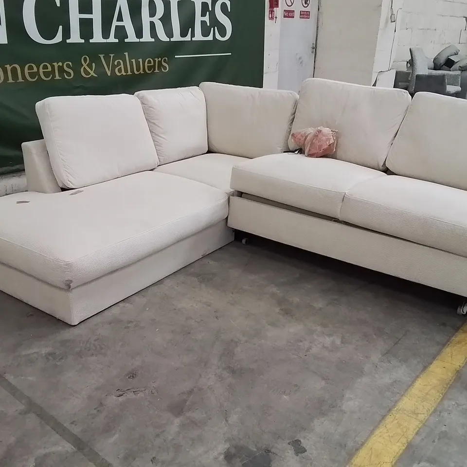 QUALITY DESIGNER LOFTY LILLEY CORNER SOFA BED -CREAM-