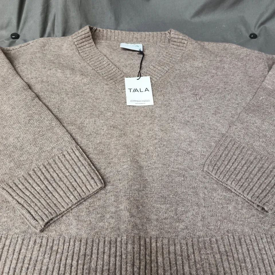 TALA V-NECK KNITTED JUMPER – OAT MARL, UK SMALL