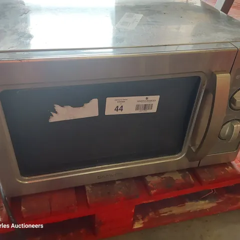 DAEWOO COMMERCIAL MICROWAVE OVEN