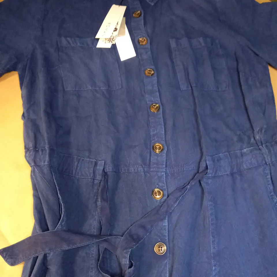 ROMAN BLUE SOFT BUTTON DETAILED PANTSUIT - SIZE 12