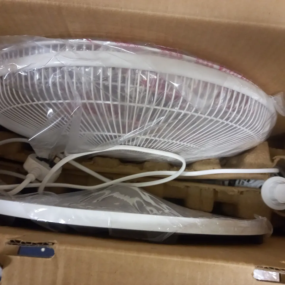 BOXED JOHN LEWIS 16 INCH 2-IN-1 DESK AND PEDESTAL FAN 