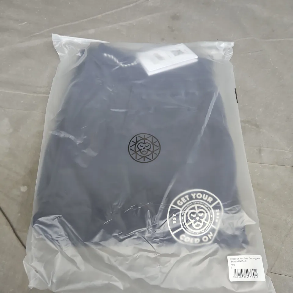 APPROXIMATELY 16 ASSORTED BAGGED UNISEX GET YOUR COLD ON JOGGERS IN NAVY - LARGE