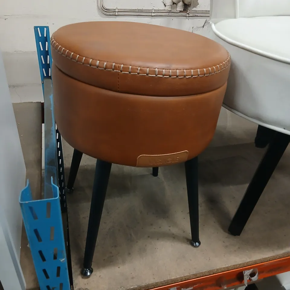 PRATHERSVILLE STEEL ACCENT STOOL