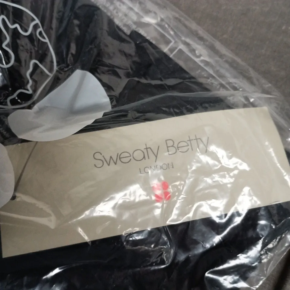 BAGGED SWEATY BETTY BREATHE EASY BOXY T-SHIRT – BLACK, UK SIZE M (SB9084)