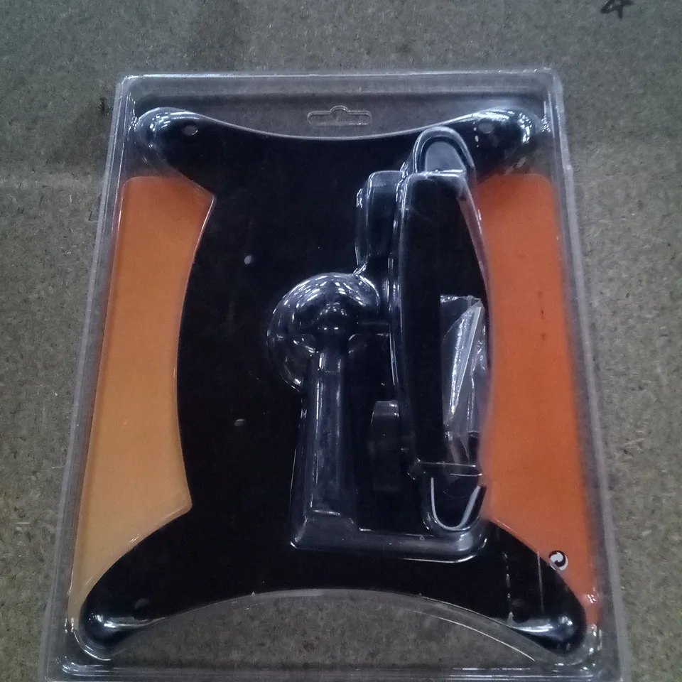 SEALED BRATECK IPAD 2 CAR MOUNT FOR IPAD 2  IN BLACK