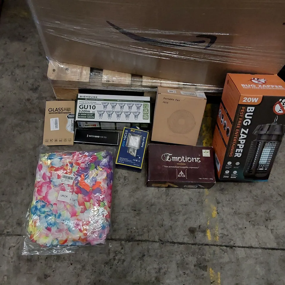 PALLET OF ASSORTED ITEMS INCLUDING: BUG ZAPPER, LED BULBS, PORTABLE FAN, PHONE CHARGER, INCENSE, SILICONE WATCH BAND, PHONE SCREEN PROTECTOR 