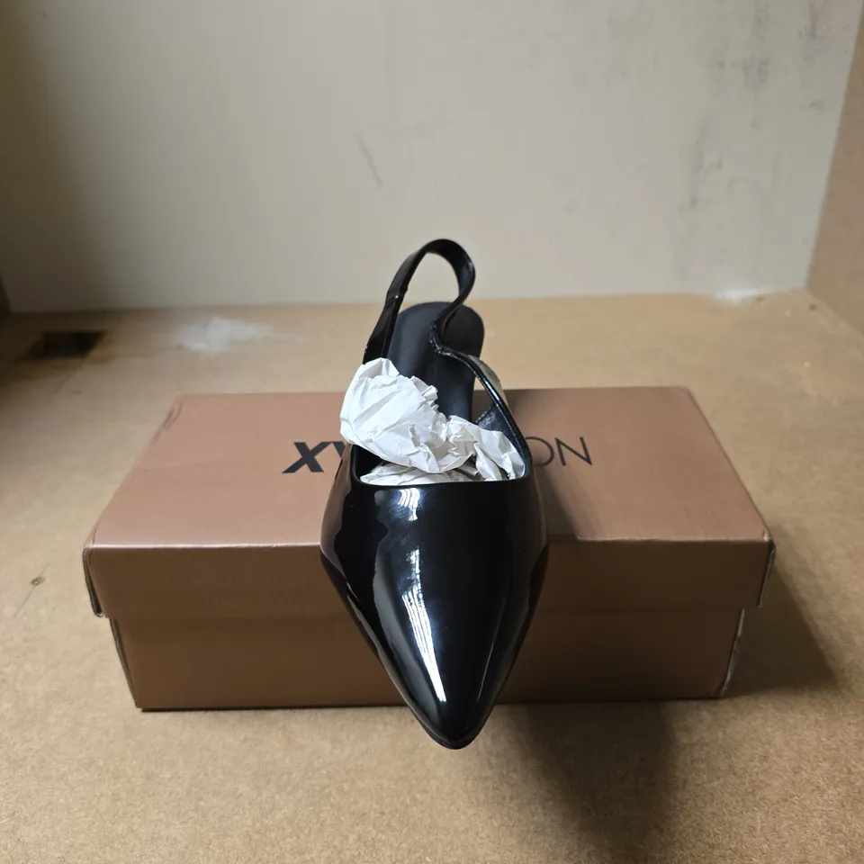 XY LONDON BLACK PATENT SLINGBACK HEELS, UK 7