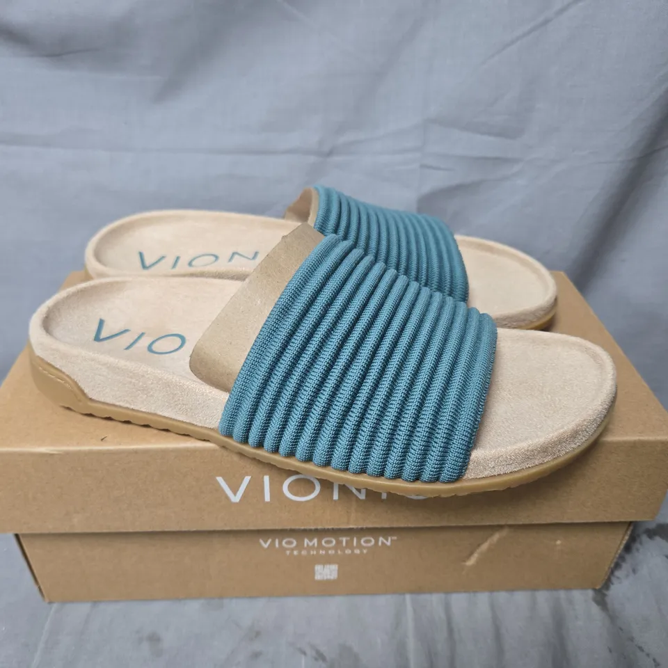 BOXED VIONIC EVIE KNIT SLIDE SANDALS – BLUE, UK 5