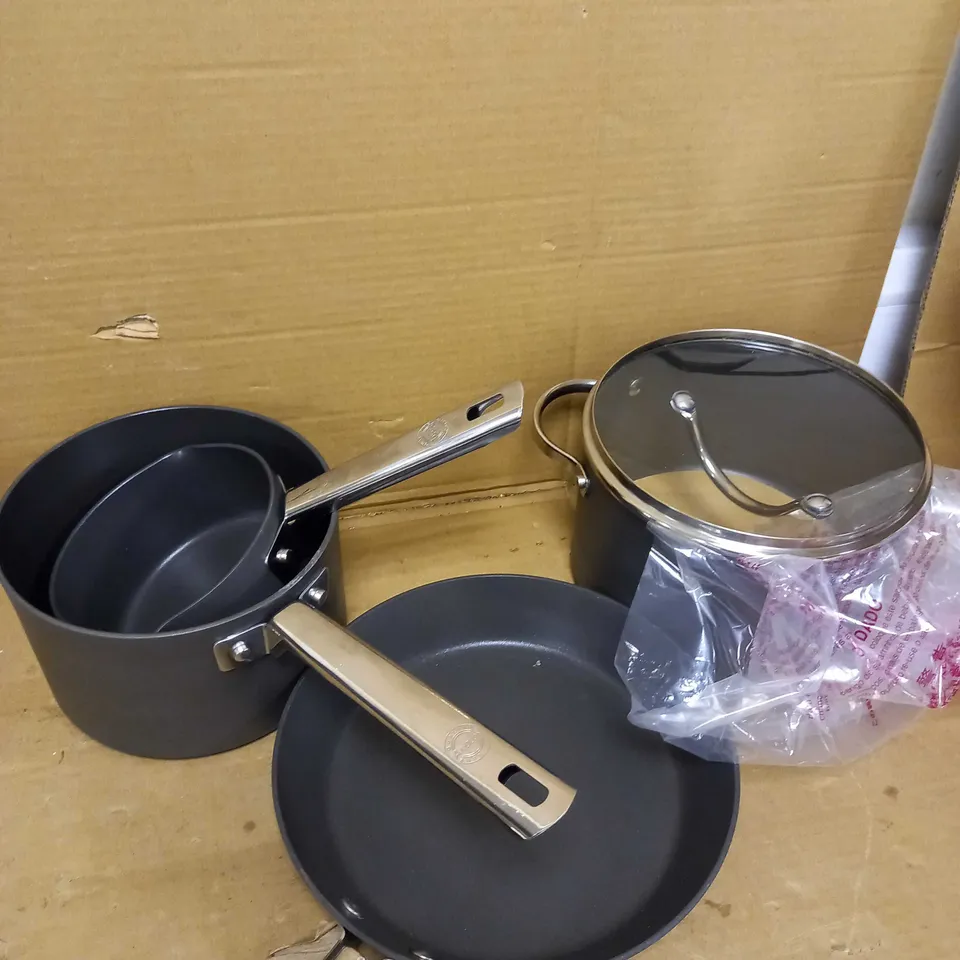 ANOLON 85068 PROFESSIONAL POT AND PAN SET