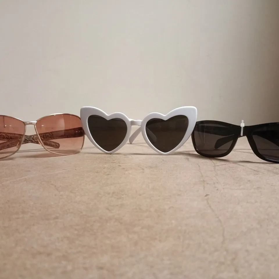 APPROXIMATELY 15 ASSORTED PAIRS OF GLASSES IN VARIOUS COLOURS AND STYLES