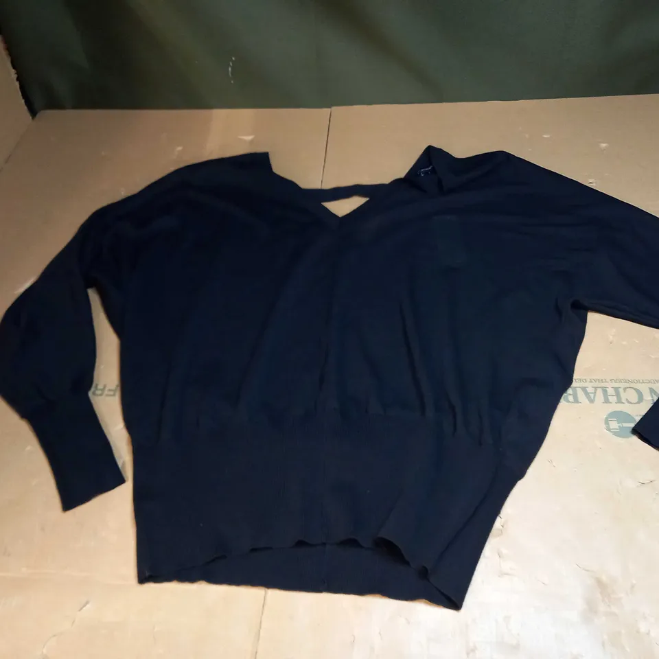 KAREN MILLEN LIGHTWEIGHT KNITTED V NECK LONG SLEEVE JUMPER SIZE L