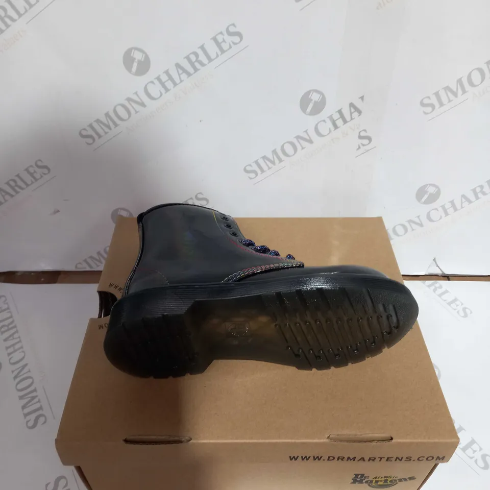 BOXED PAIR OF DR. AIRWAY MARTENS 1460J BLACK UK12