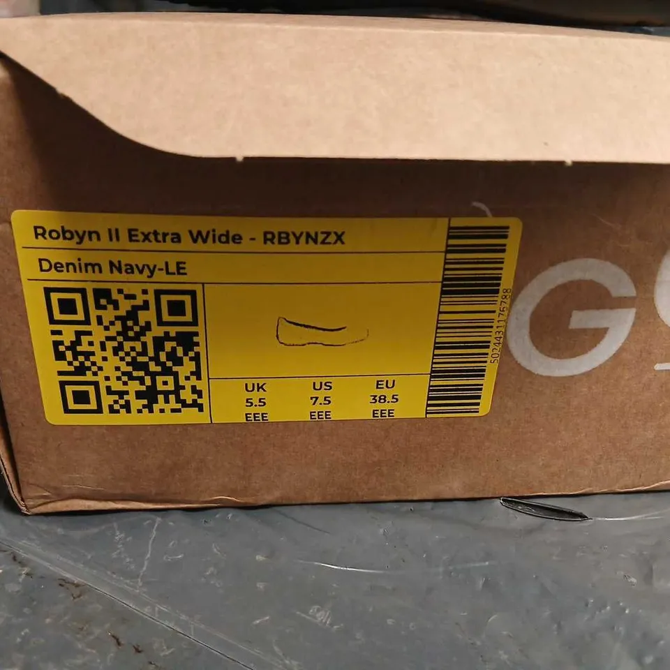 HOTTER ROBYN II EXTRA WIDE NAVY LEATHER FLATS – UK 5.5 (US 7.5, EU 38.5) DENIM NAVY