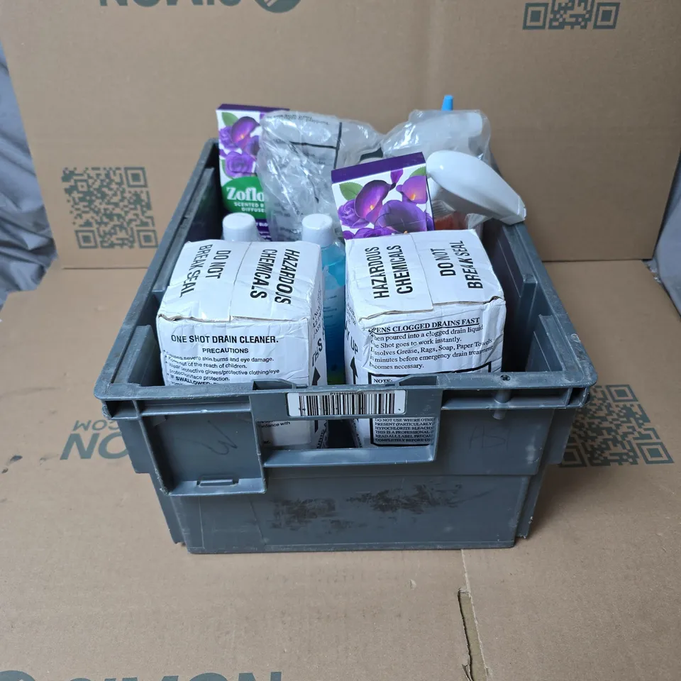 TOTE OF APPROXIMATELY 8 ASSORTED HOUSEHOLD ITEMS TO INCLUDE ONE SHOT INSTANT DRAIN CLEANER, ZERO IN BED BUG, ZOFLORA ETC