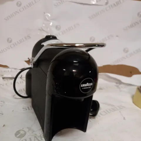 LAVAZZA COFFEE MACHINE