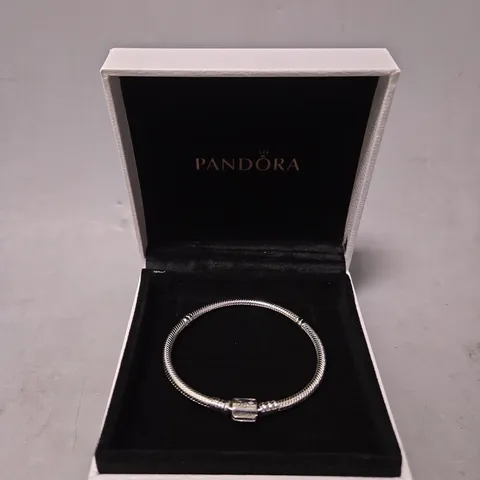 BOXED PANDORA MEMENTS CLASP BRACELET