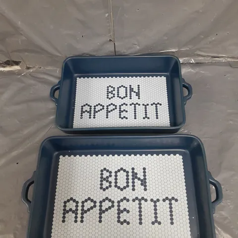 BOX OF APPROXIMATELY 8 BON APPETIT DISHES IN ASSORTED SIZES AND COLOURS TO INCLUDE BLUE & PURPLE
