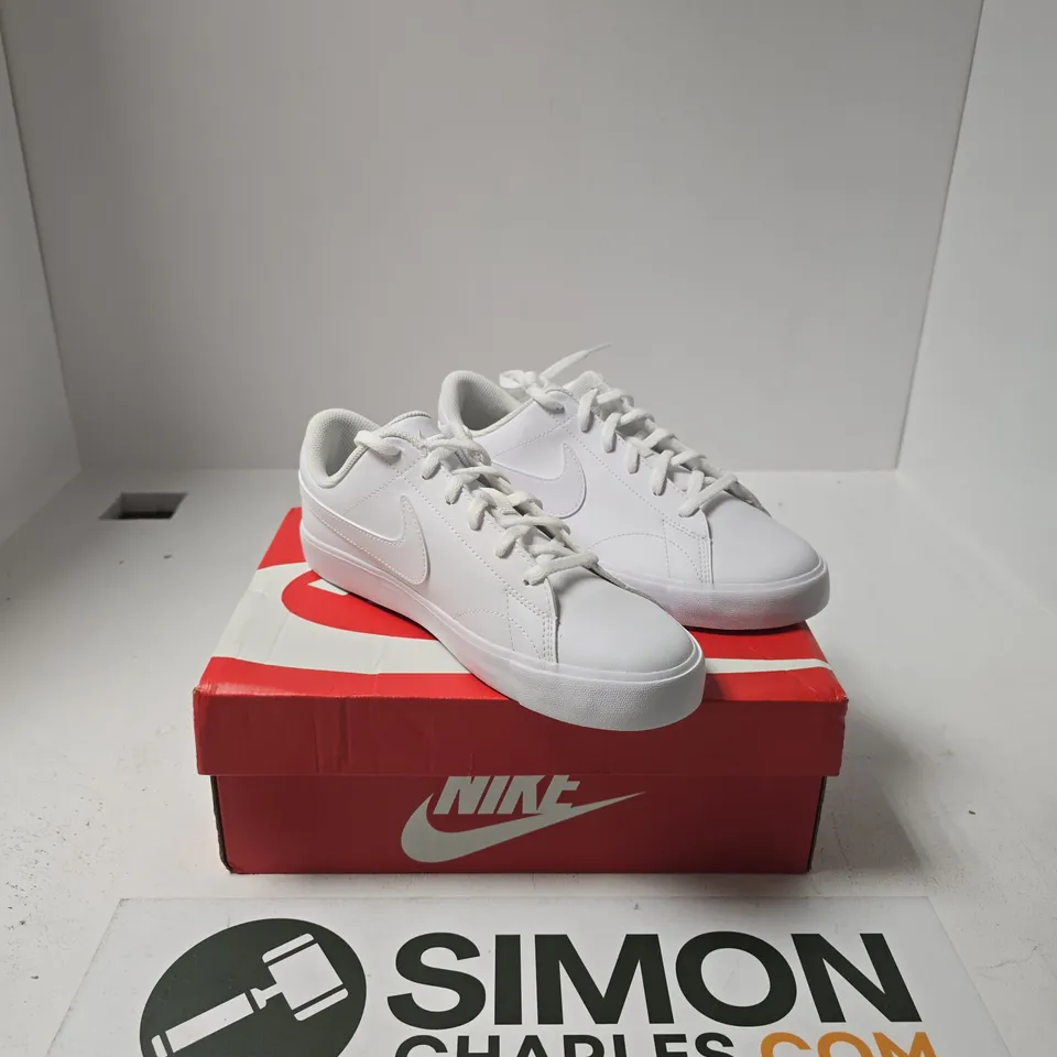 BOXED PAIR OF NIKE TENNIS ESSENTIAL SHOES SIZE 5.5