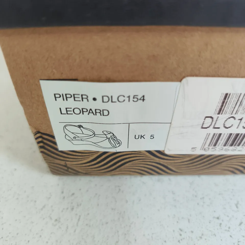 DUNLOP UK 5 PIPER DLC154 LEOPARD PRINT SANDALS
