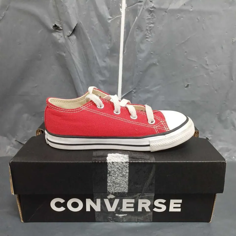 BOXED CONVERSE CHUCK TAYLOR ALL STAR INFANT TRAINERS SIZE 9