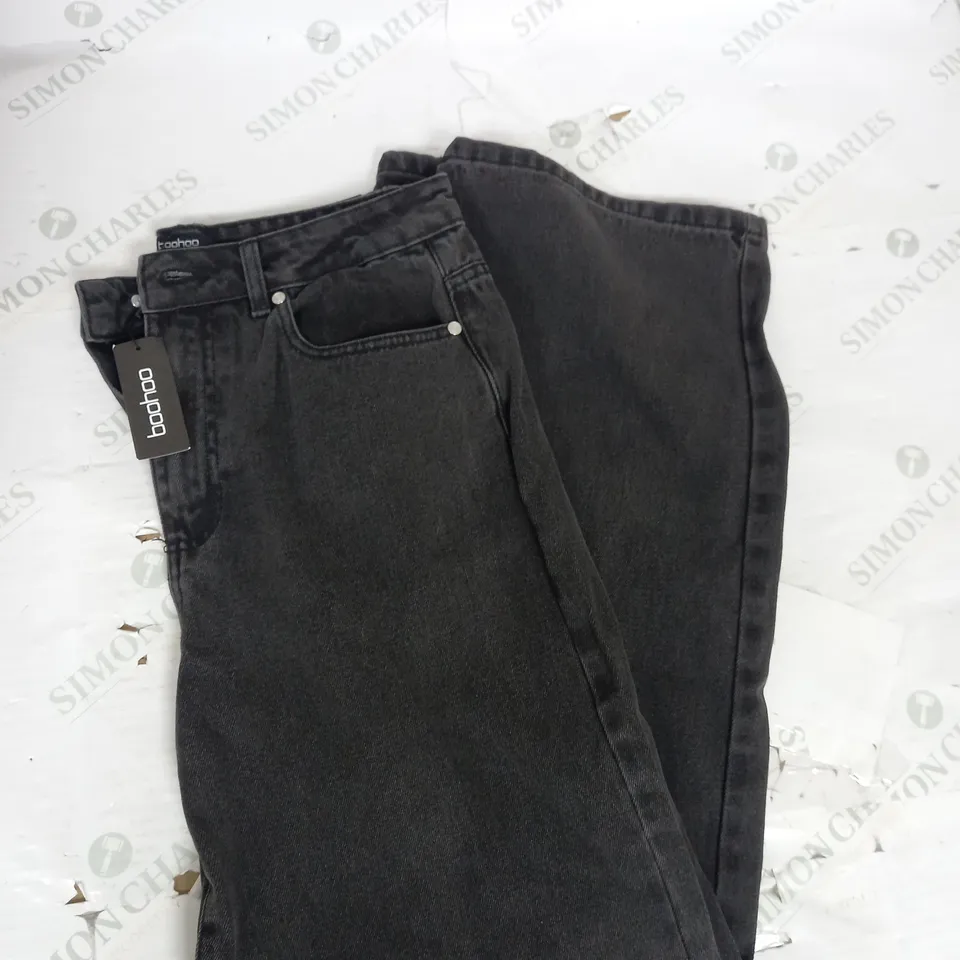 BOOHOO HIGH RISE WIDE LEG JEANS IN BLACK SIZE 12