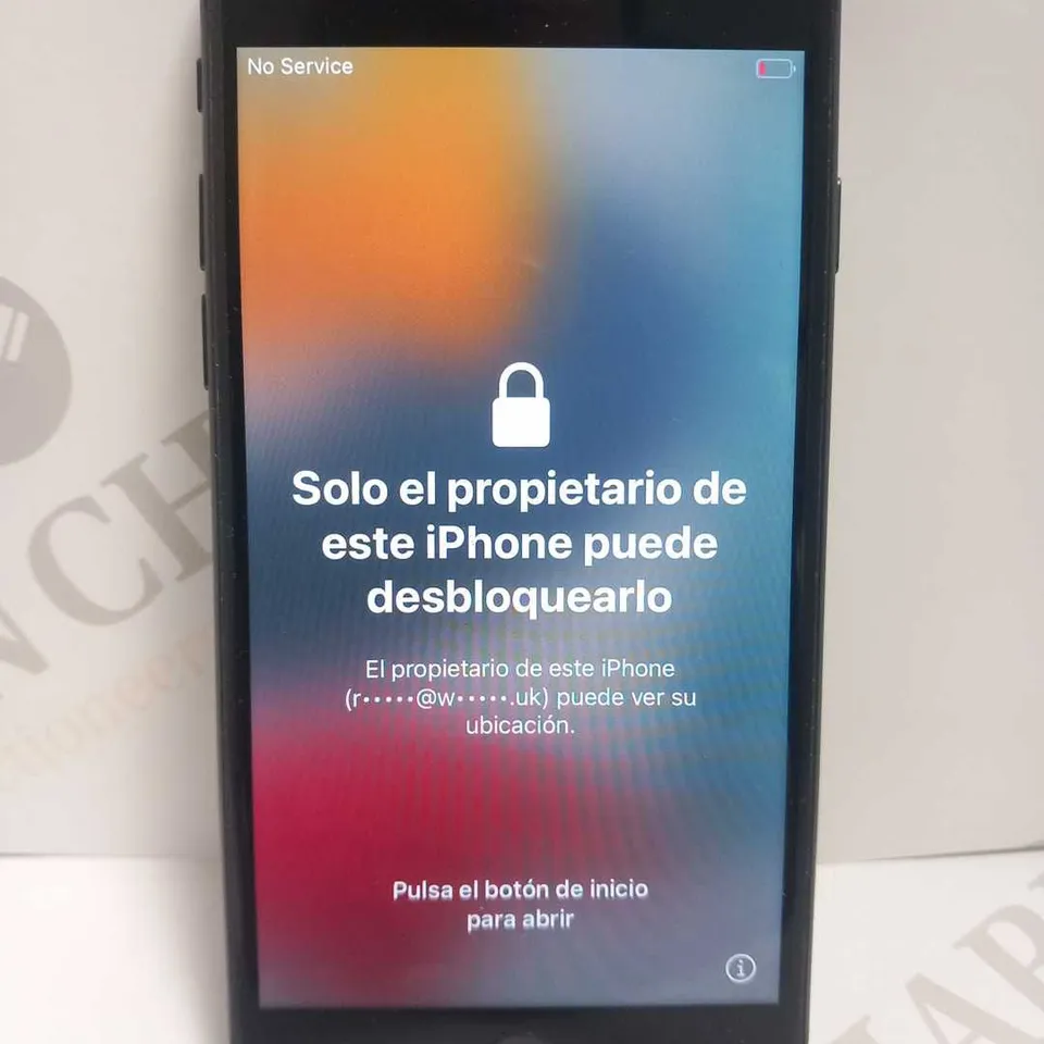 APPLE IPHONE 8 IN BLACK - LOCKED TO ICLOUD