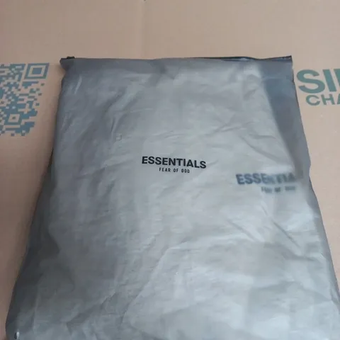 ESSENTIALS CREAM HOODIE SIZE L